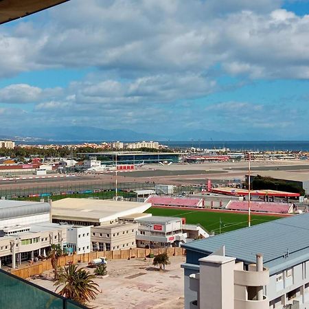 Urban Oasis At Luxurious Ocean Village Gibraltar Zewnętrze zdjęcie