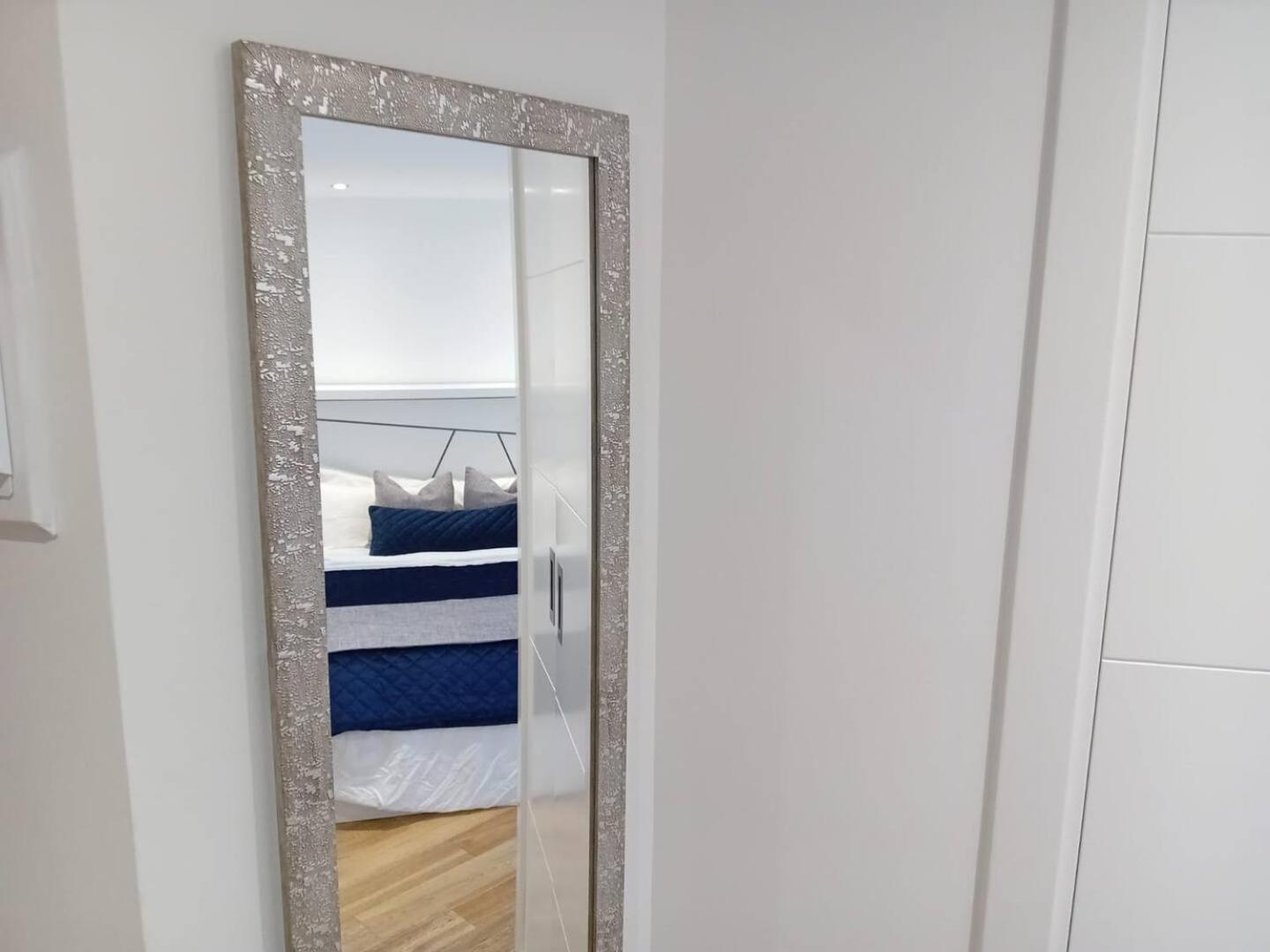 Urban Oasis At Luxurious Ocean Village Gibraltar Zewnętrze zdjęcie