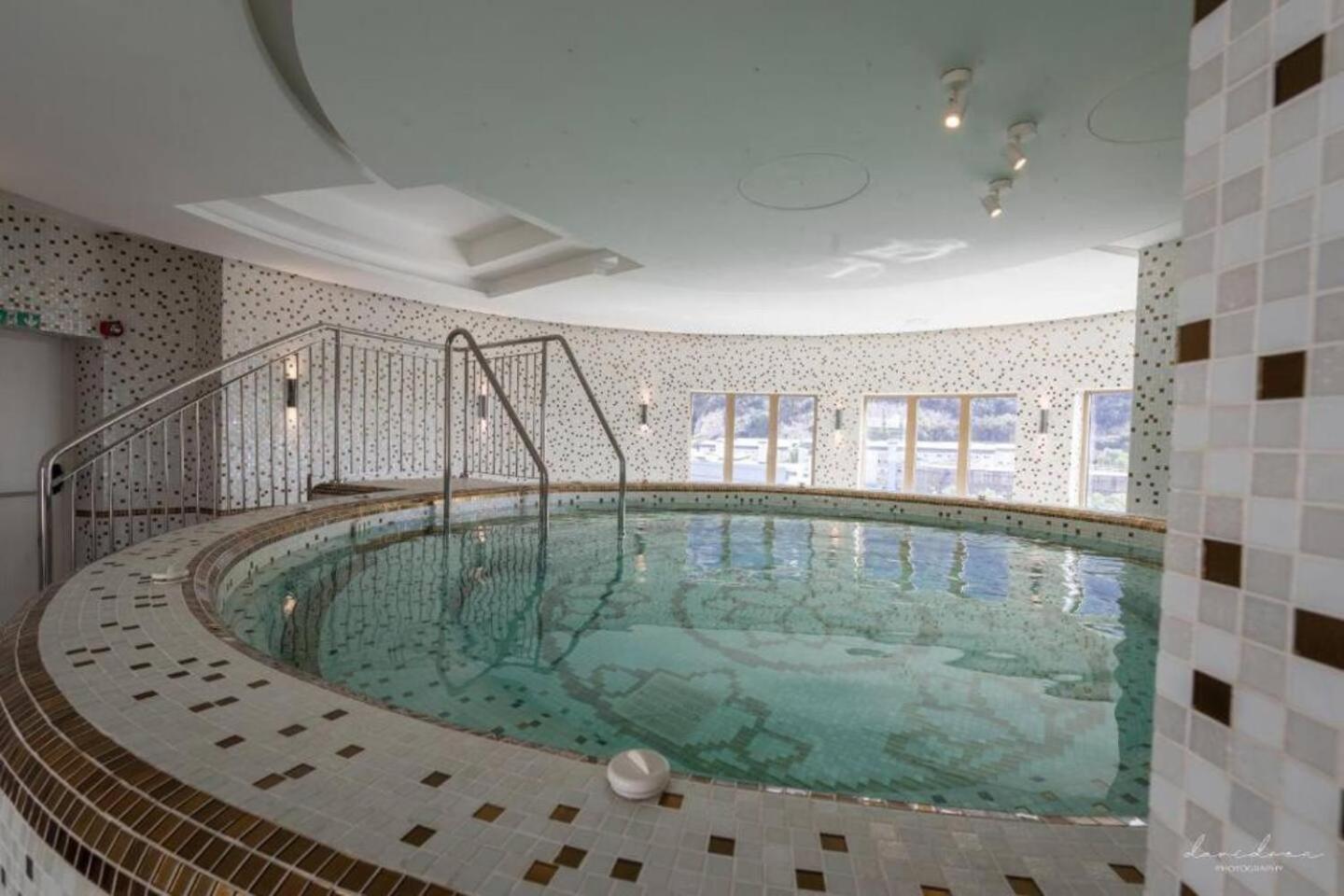 Urban Oasis At Luxurious Ocean Village Gibraltar Zewnętrze zdjęcie