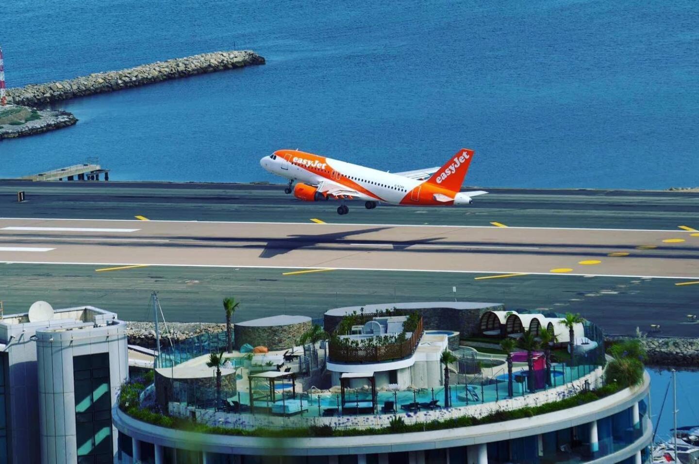 Urban Oasis At Luxurious Ocean Village Gibraltar Zewnętrze zdjęcie